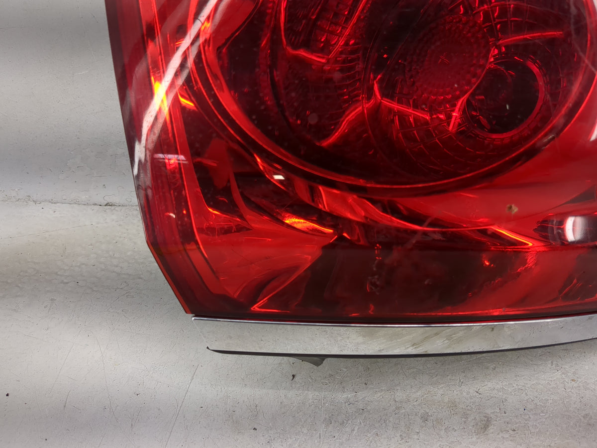 2008-2012 Buick Enclave Tail Light Assembly Driver Left OEM Fits Fits 2008 2009 2010 2011 2012 OEM Used Auto Parts - Oemused