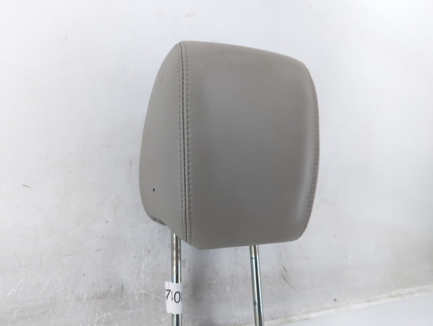 2012 Buick Enclave Headrest Head Rest Front Driver Passenger Seat Fits OEM Used Auto Parts - Oemusedautoparts1.com
