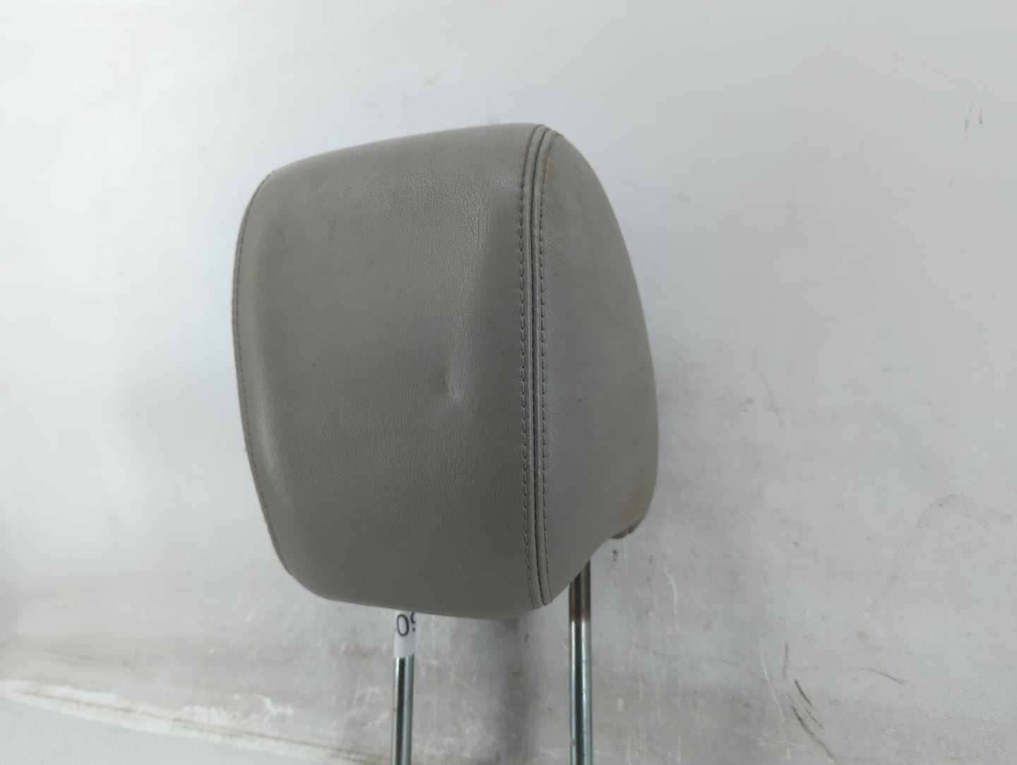 2012 Buick Enclave Headrest Head Rest Front Driver Passenger Seat Fits OEM Used Auto Parts - Oemusedautoparts1.com