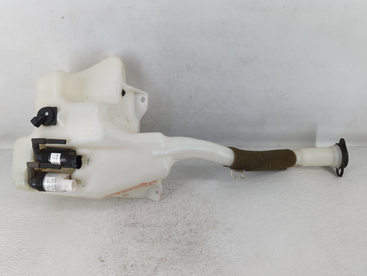 2010-2017 Buick Enclave Windshield Washer Fluid Reservoir Bottle Oem - Oemusedautoparts1.com