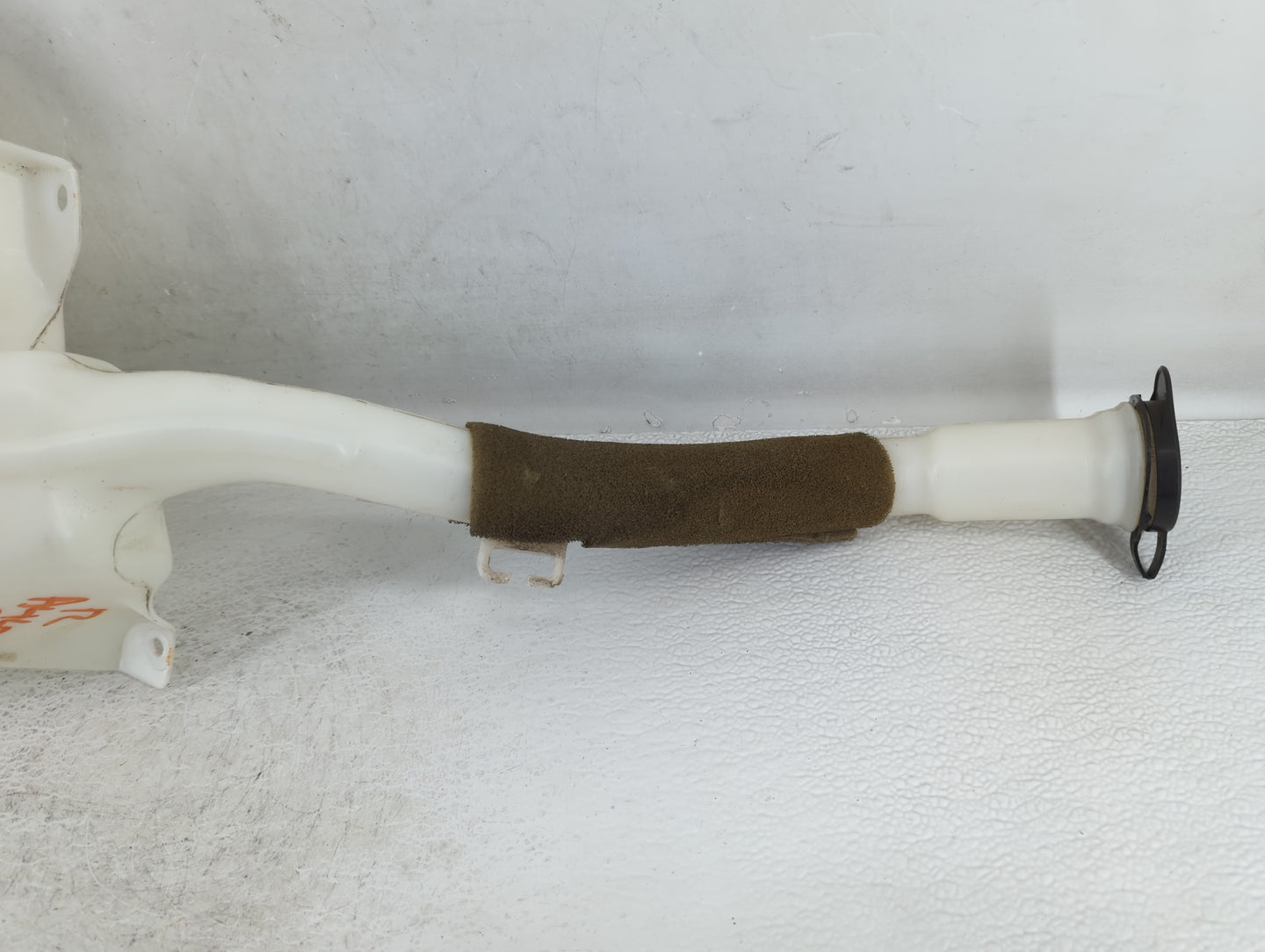 2010-2017 Buick Enclave Windshield Washer Fluid Reservoir Bottle Oem - Oemusedautoparts1.com