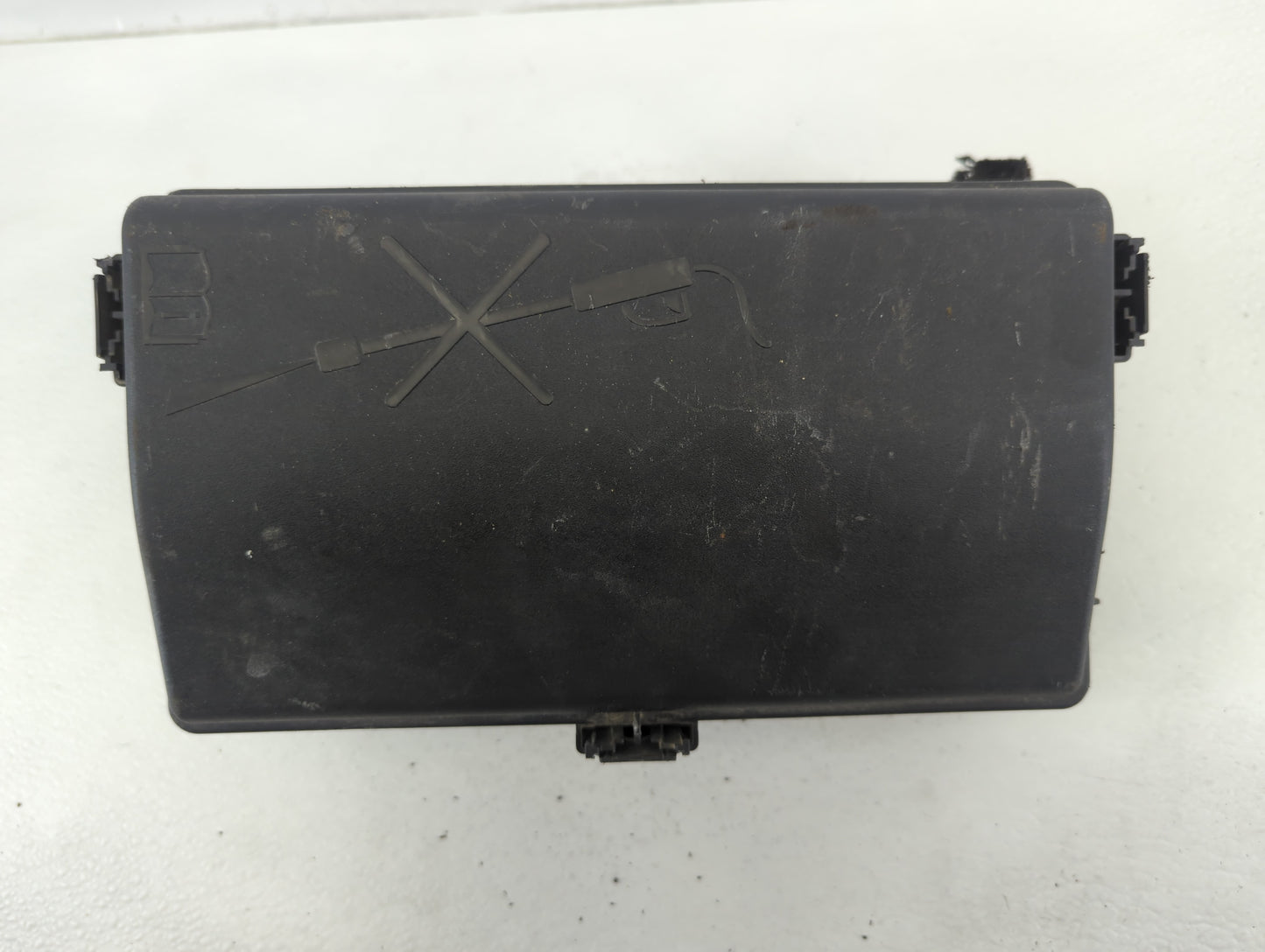 2012 Buick Enclave Fusebox Fuse Box Panel Relay Module P/N:9389U 23499389-01 Fits OEM Used Auto Parts - Oemusedautoparts1.co