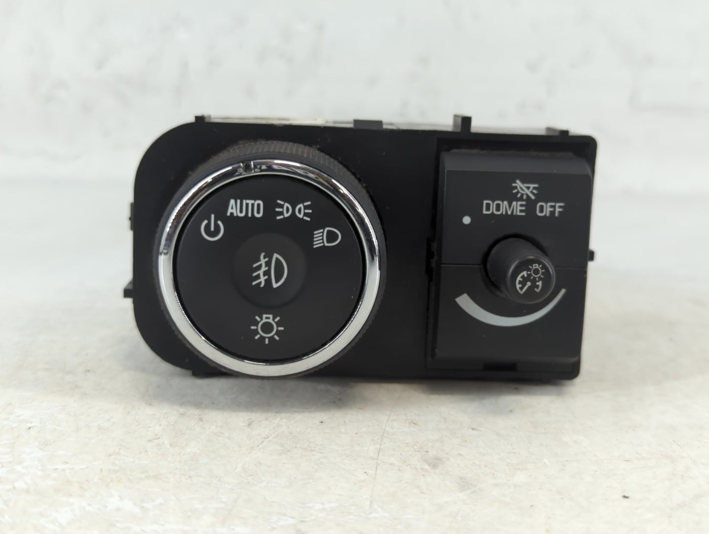 2012 Buick Enclave Headlight Head Light Switch Lamp Control - Oemusedautoparts1.com