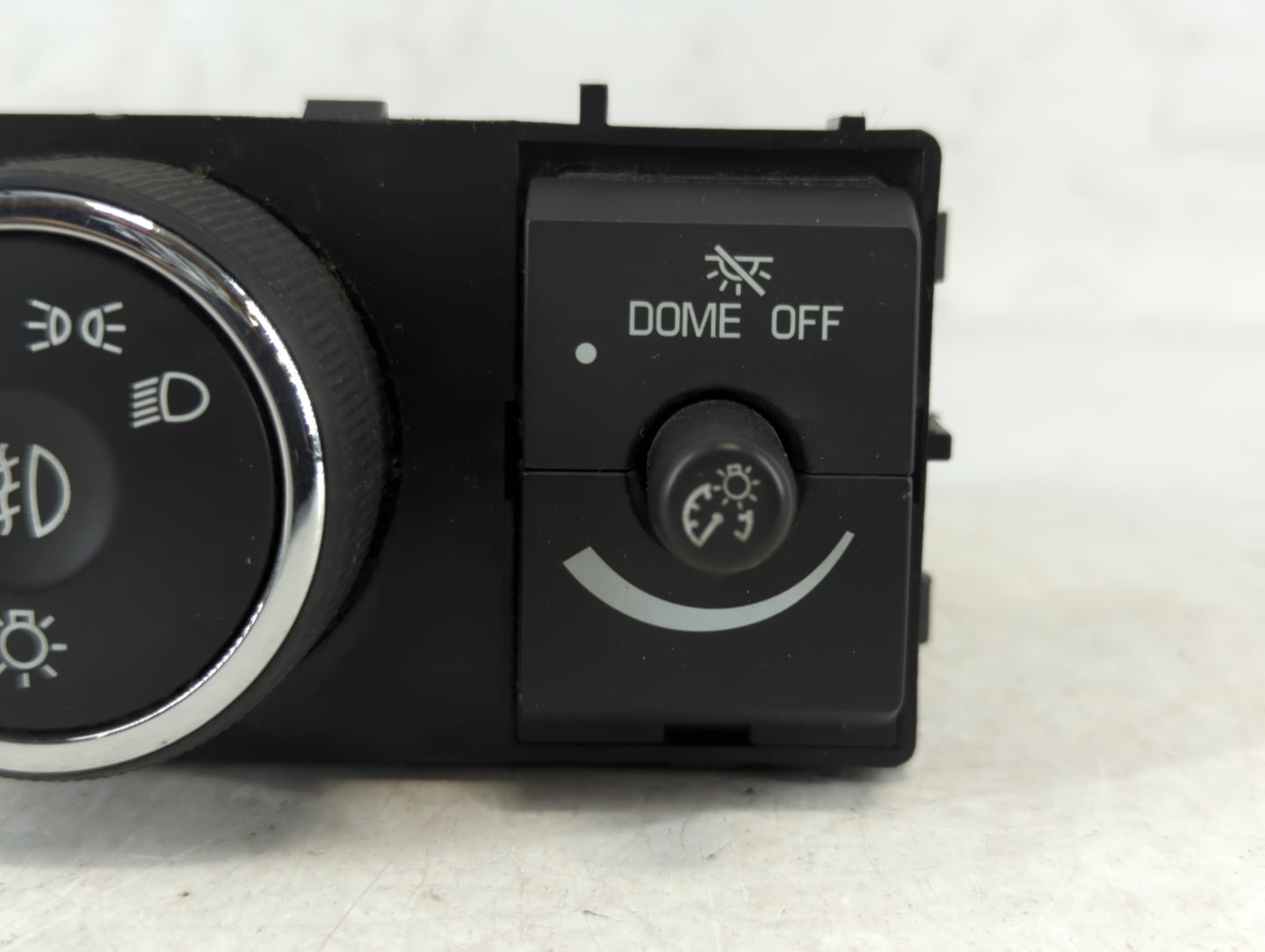 2012 Buick Enclave Headlight Head Light Switch Lamp Control - Oemusedautoparts1.com