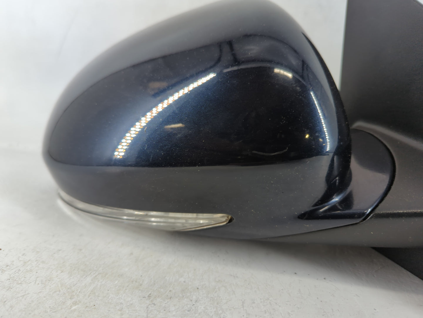 2008-2012 Buick Enclave Driver Side View Mirror - Left Door Mirror OEM Used - Oemusedautoparts1.com