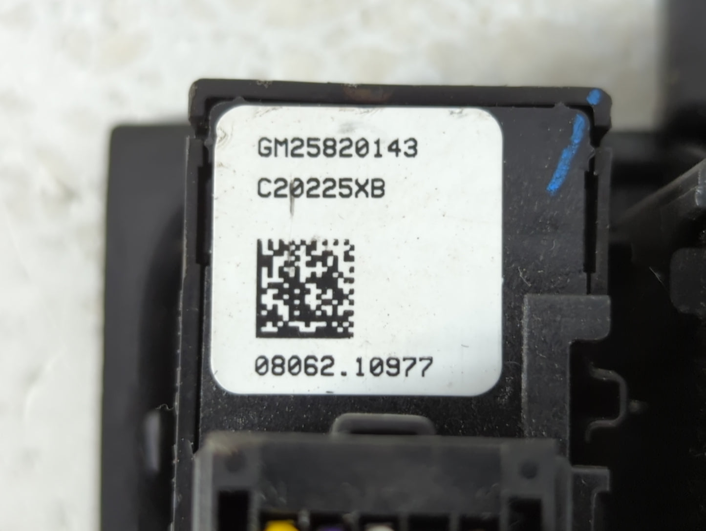 2012 Buick Enclave Dash Integrated Control Module C20225xb|gm25820143 - Oemusedautoparts1.com