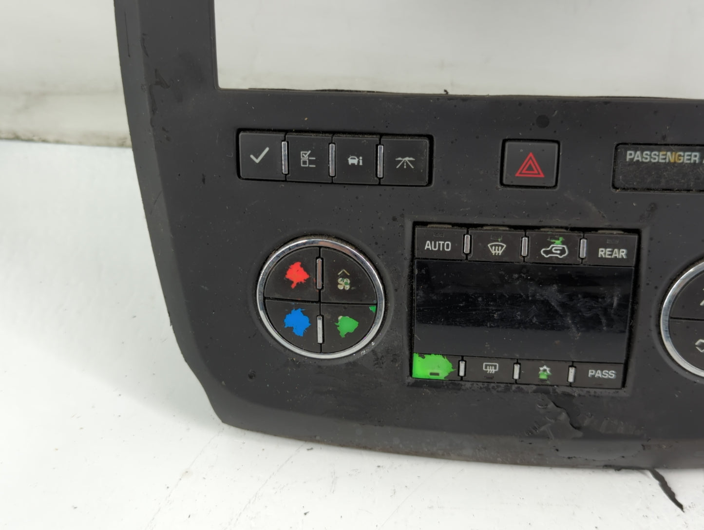 Buick Enclave Radio Control Panel - Oemusedautoparts1.com