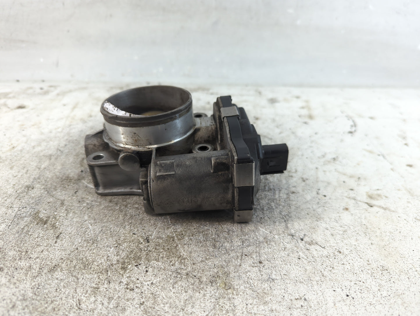2012-2015 Buick Lacross Throttle Body P/N:12632101CA Fits Fits 2012 2013 2014 2015 OEM Used Auto Parts - Oemusedautoparts1.c