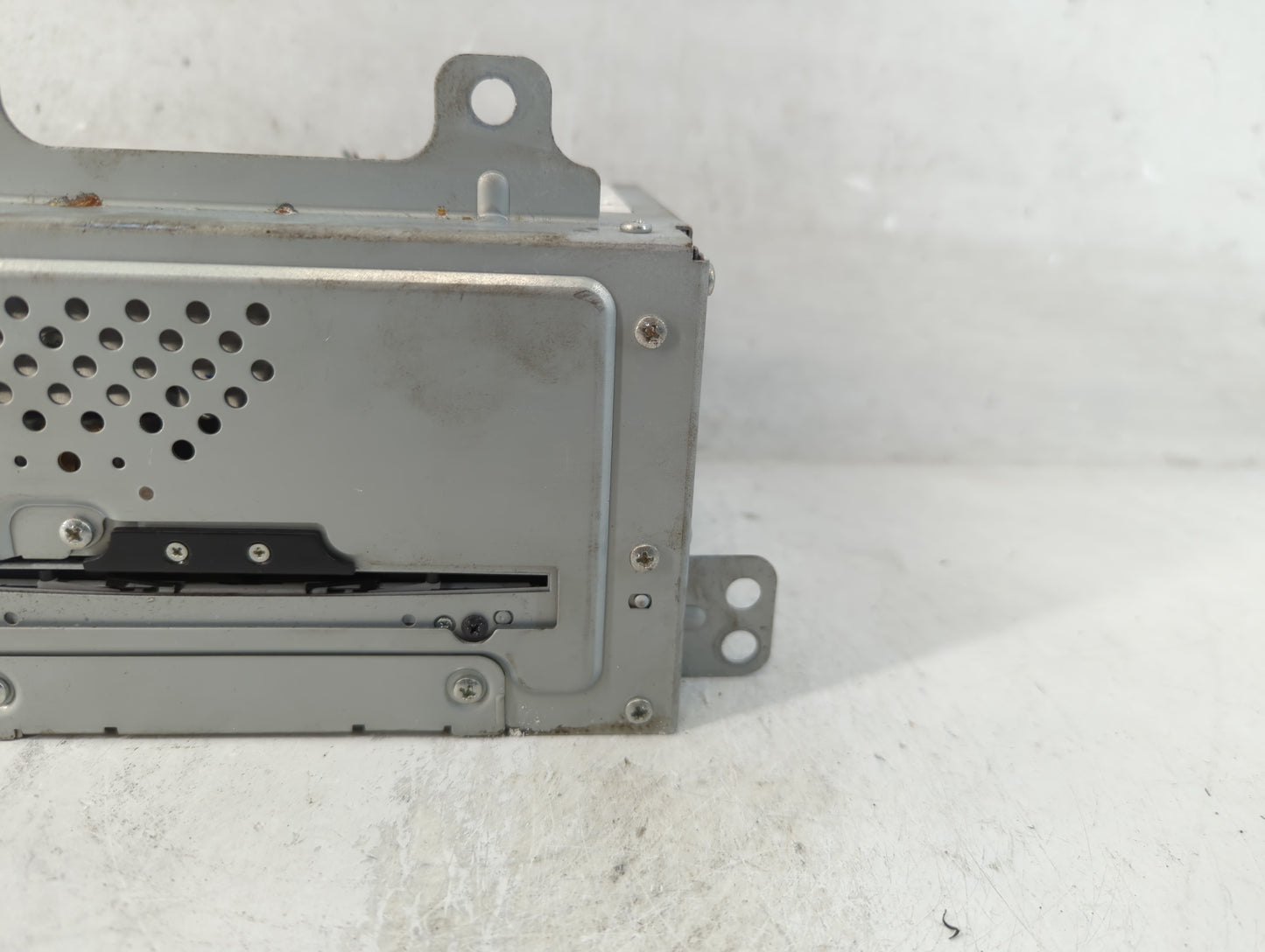 2010-2012 Buick Lacrosse Radio AM FM Cd Player Receiver Replacement P/N:20972237 Fits Fits 2010 2011 2012 OEM Used Auto Part