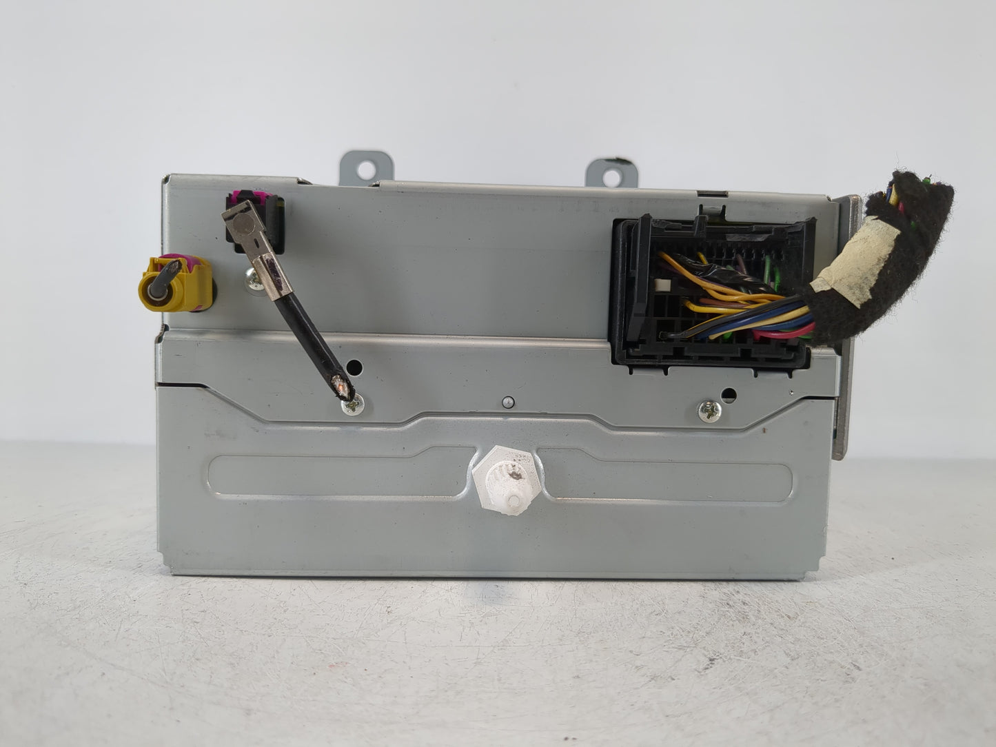 2011-2012 Buick Lacrosse Radio AM FM Cd Player Receiver Replacement P/N:22870782 Fits Fits 2010 2011 2012 OEM Used Auto Part