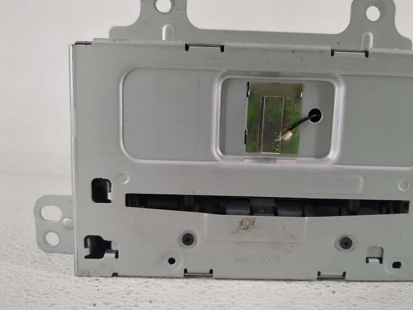 2012 Buick Lacrosse Radio AM FM Cd Player Receiver Replacement P/N:22924957 Fits OEM Used Auto Parts - Oemusedautoparts1.com