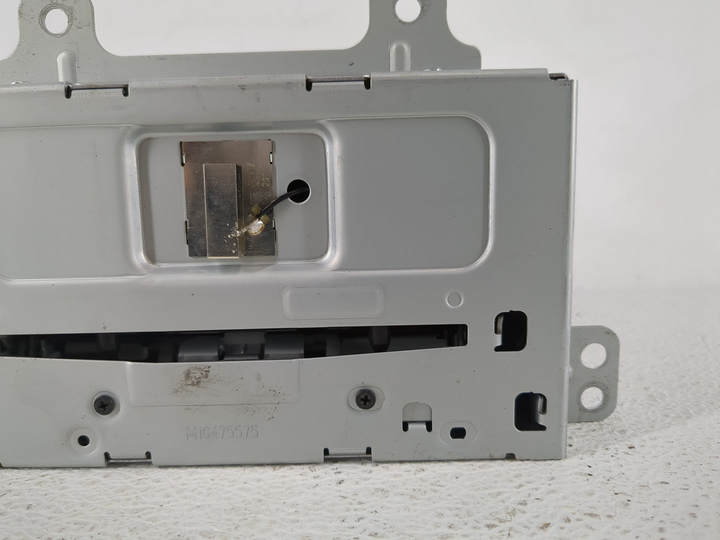 2012 Buick Lacrosse Radio AM FM Cd Player Receiver Replacement P/N:22924957 Fits OEM Used Auto Parts - Oemusedautoparts1.com