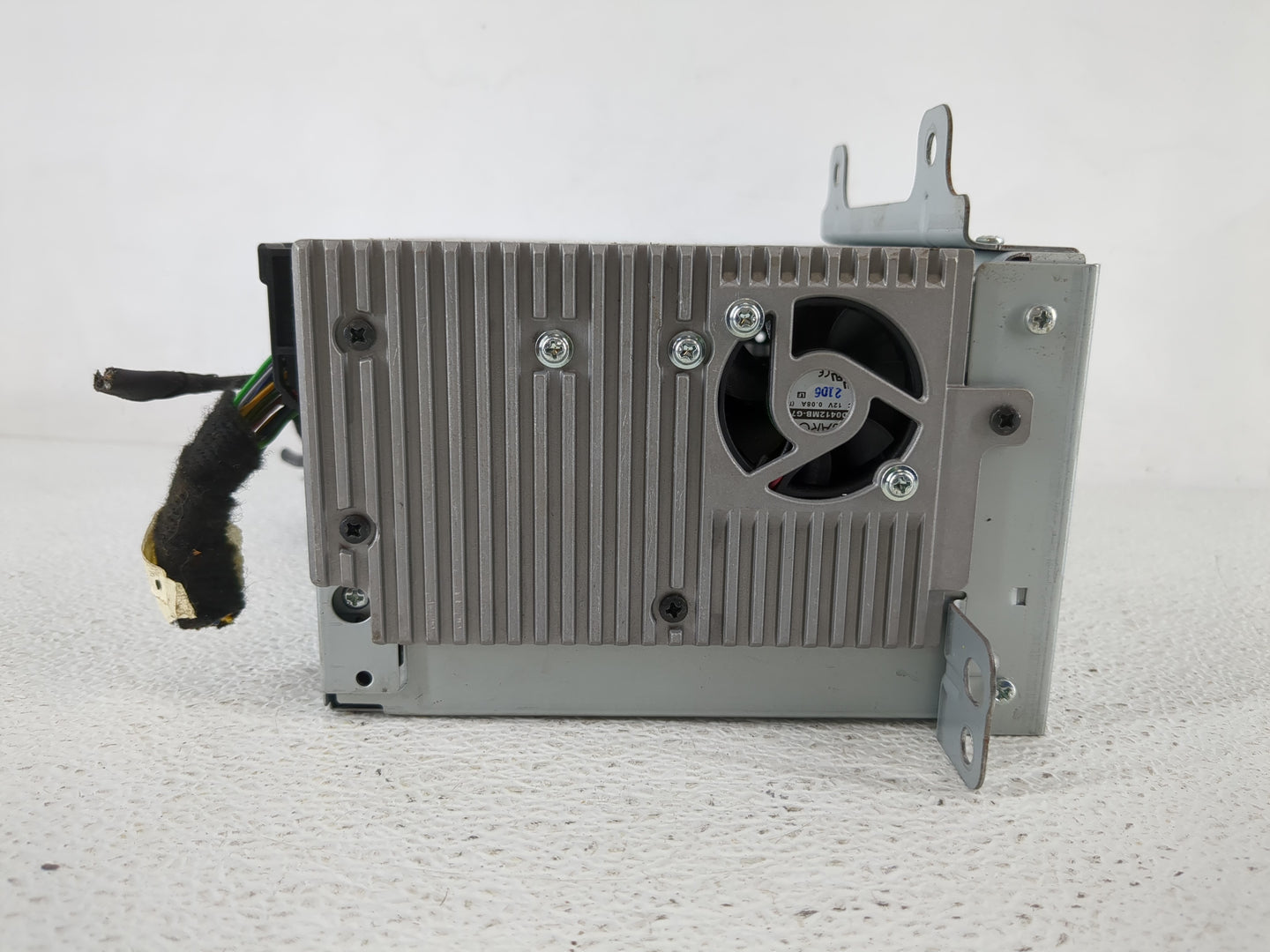2012 Buick Lacrosse Radio AM FM Cd Player Receiver Replacement P/N:22924957 Fits OEM Used Auto Parts - Oemusedautoparts1.com