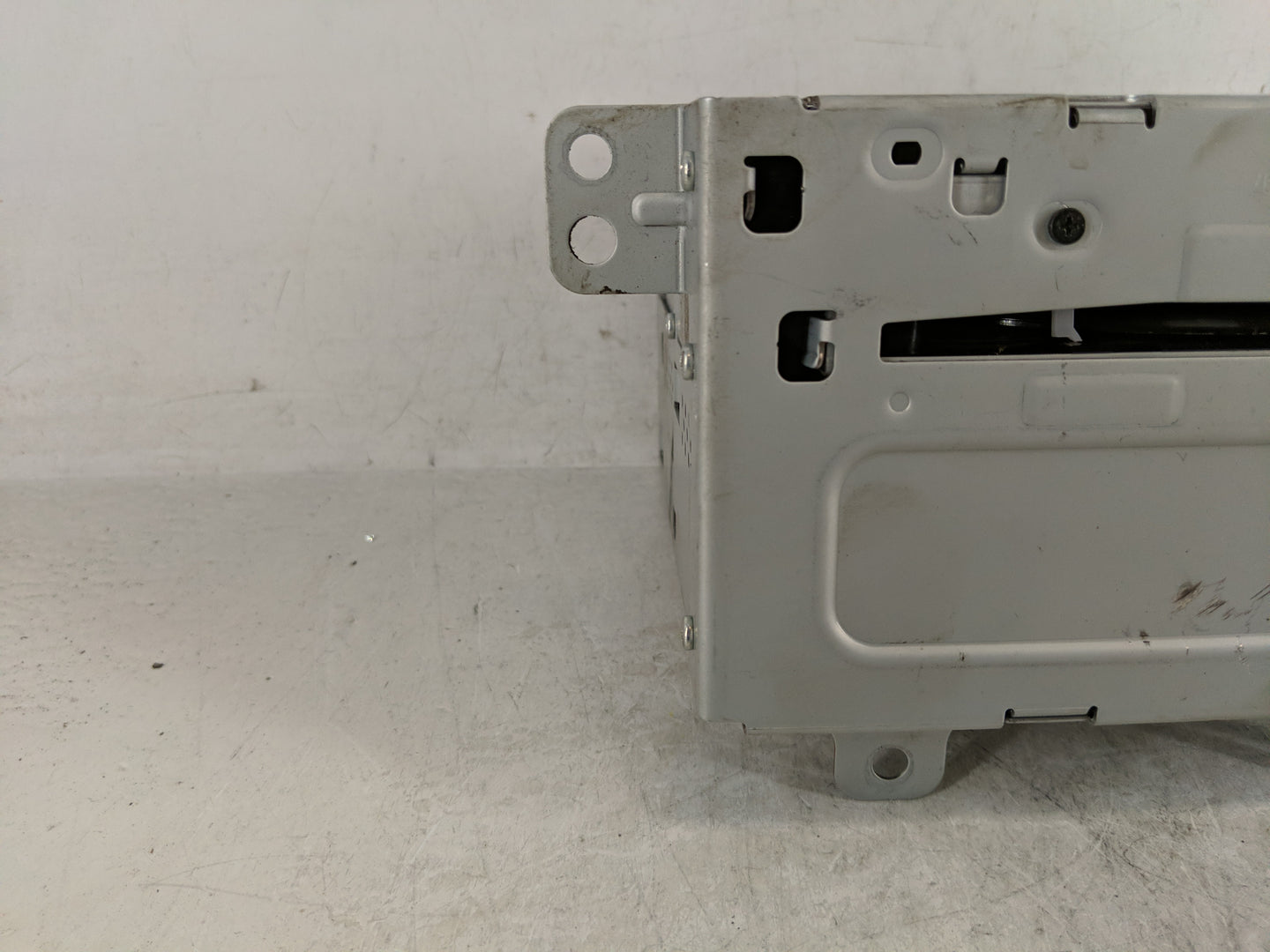2011-2012 Buick Lacrosse Radio AM FM Cd Player Receiver Replacement P/N:22815634 Fits Fits 2010 2011 2012 OEM Used Auto Part