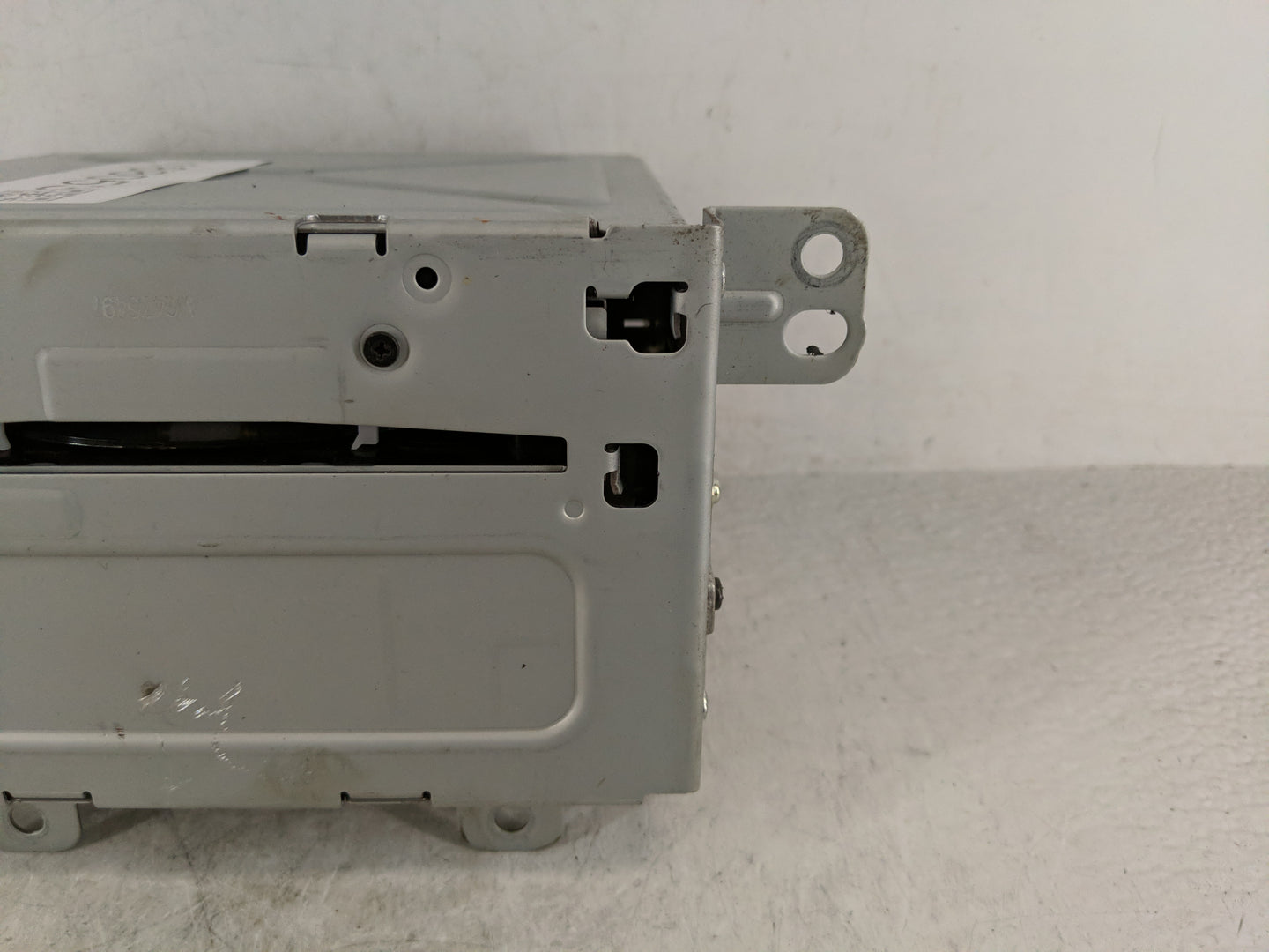 2011-2012 Buick Lacrosse Radio AM FM Cd Player Receiver Replacement P/N:22815634 Fits Fits 2010 2011 2012 OEM Used Auto Part
