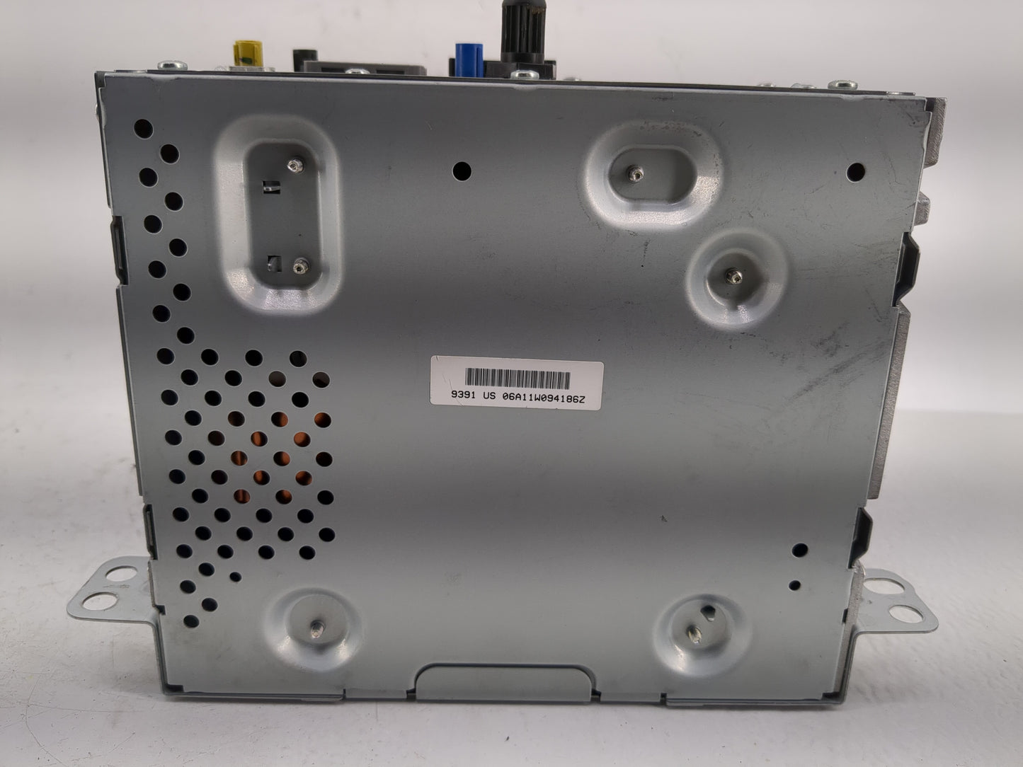 2012 Buick Lacrosse Radio AM FM Cd Player Receiver Replacement P/N:22854093 Fits OEM Used Auto Parts - Oemusedautoparts1.com