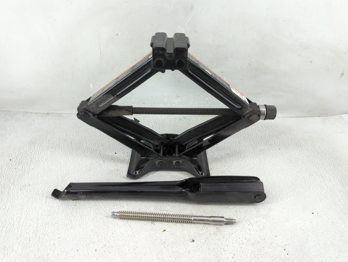 2012 Buick Lacrosse Spare Scissor Car Jack 1241663 - Oemusedautoparts1.com