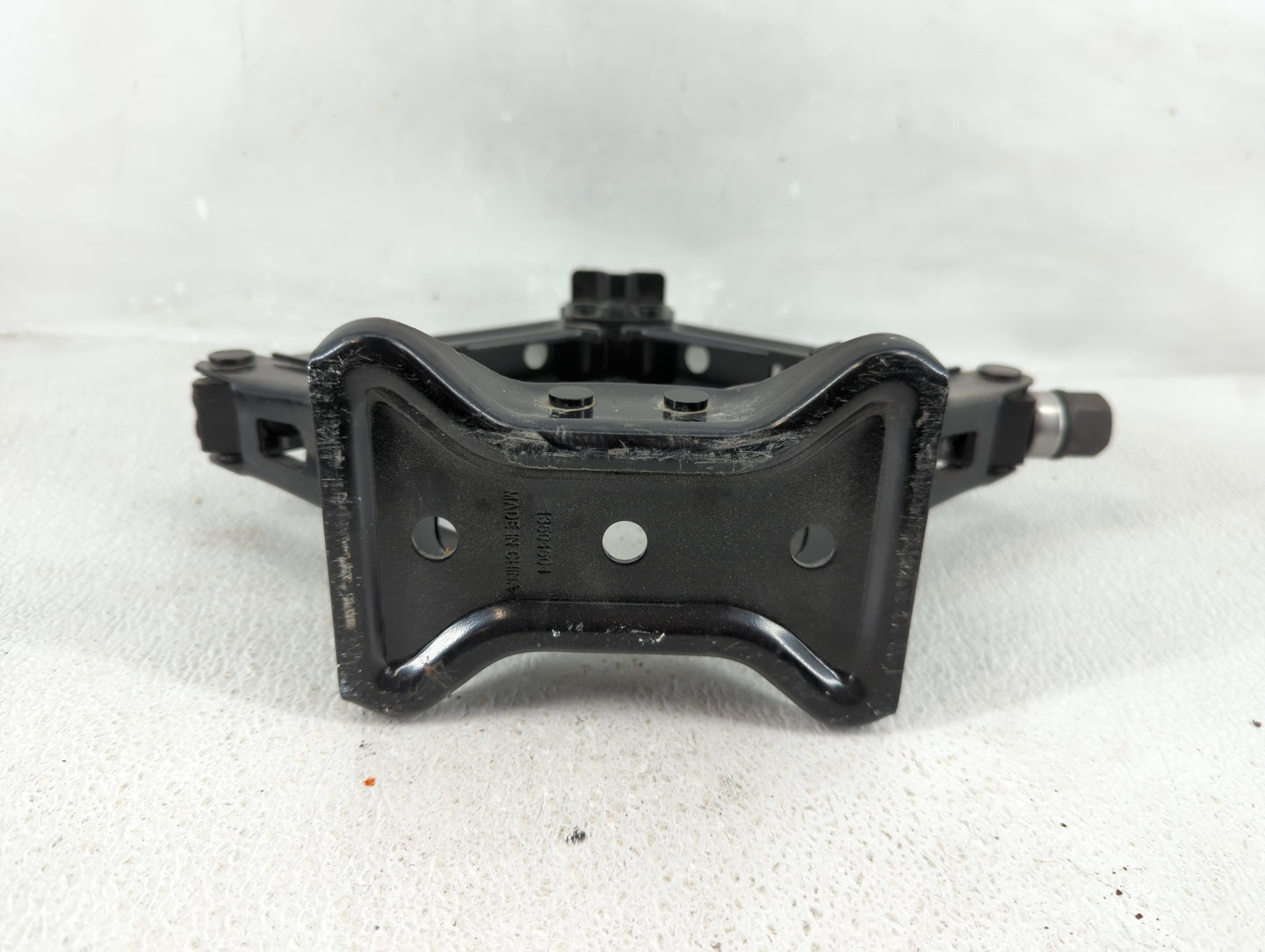 2012 Buick Lacrosse Spare Scissor Car Jack - Oemusedautoparts1.com
