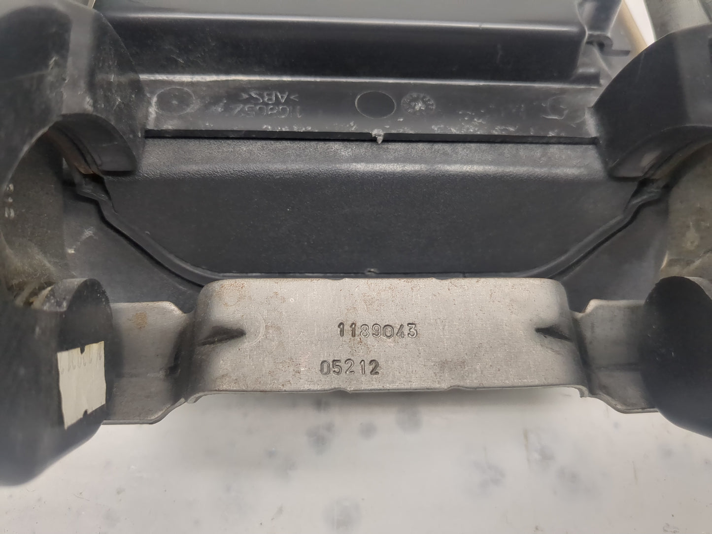 2012 Buick Lacrosse Center Console Armrest Cover Lid Fits OEM Used Auto Parts - Oemusedautoparts1.com