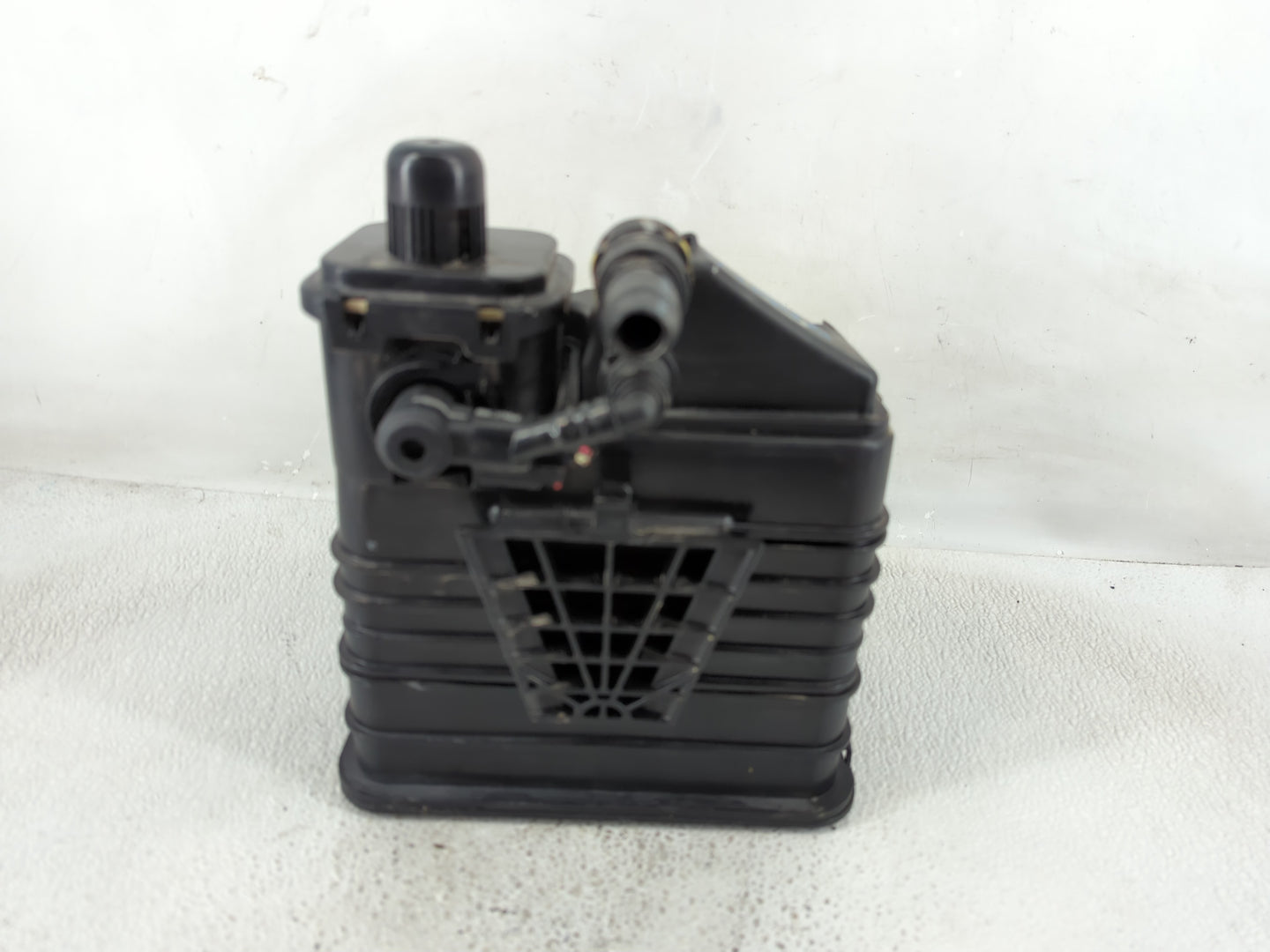 2012 Buick Lacrosse Fuel Vapor Charcoal Canister - Oemusedautoparts1.com