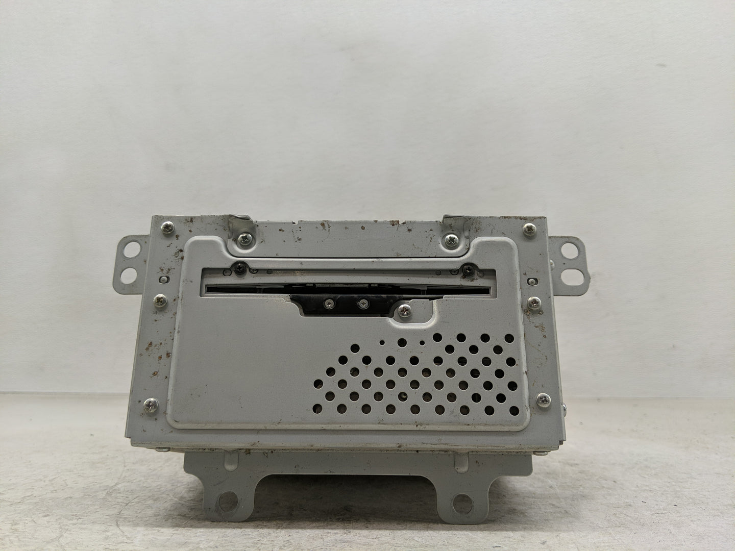 2012 Buick Lacrosse Radio AM FM Cd Player Receiver Replacement P/N:22812453 Fits OEM Used Auto Parts - Oemusedautoparts1.com