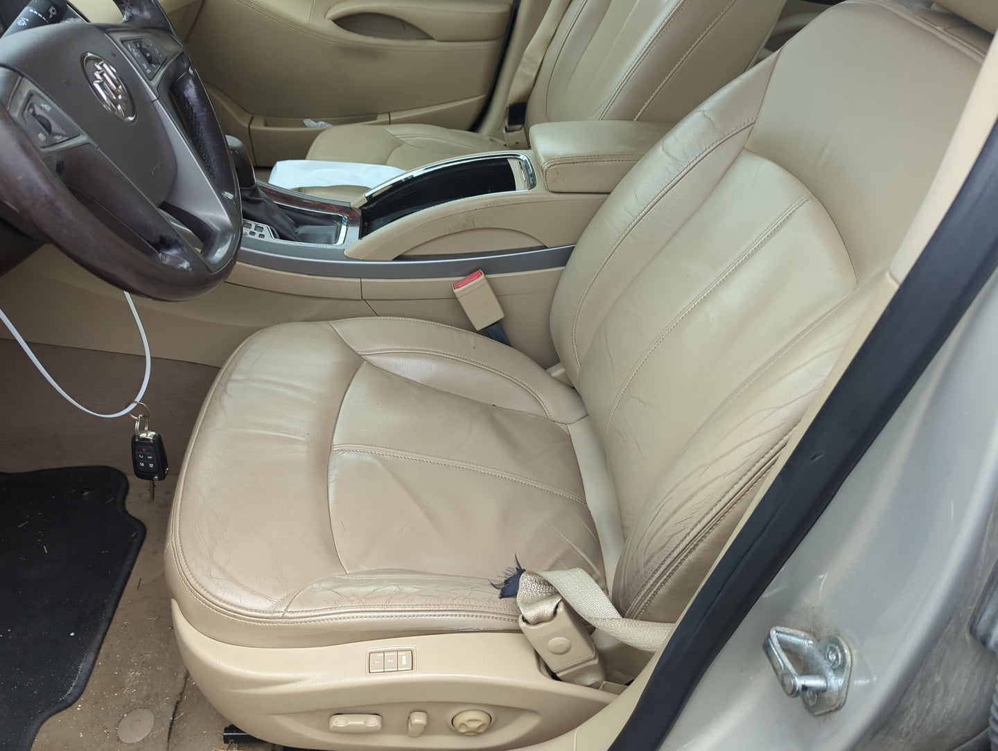 2012-2013 Buick Lacrosse Driver Front Seat Oem - Oemusedautoparts1.com