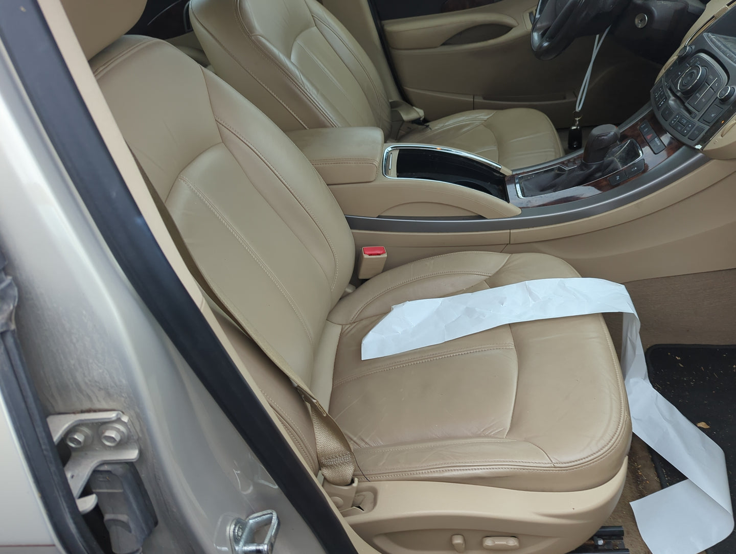 2012-2013 Buick Lacrosse Passenger Front Seat Oem 1301370 - Oemusedautoparts1.com