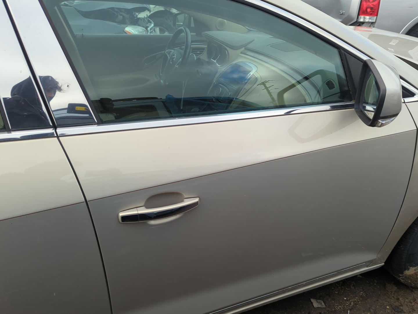 2010-2016 Buick Lacrosse Passenger Front Door Oem 1301390 - Oemusedautoparts1.com