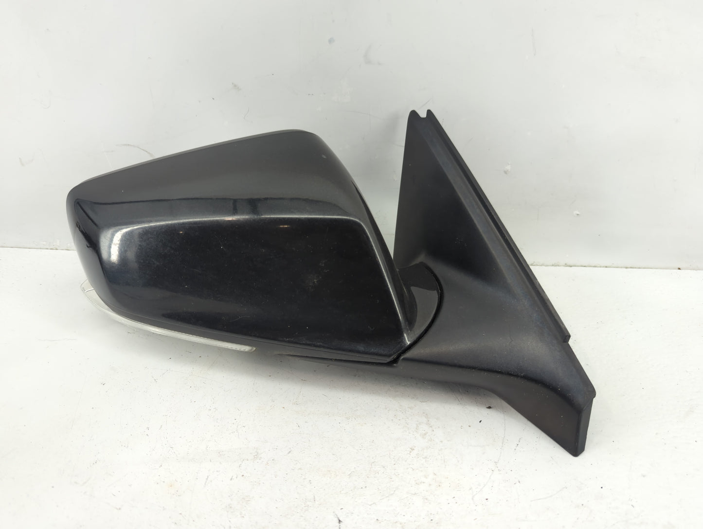 2010-2012 Buick Lacrosse Passenger Side View Mirror - Right Door Mirror OEM Used - Oemusedautoparts1.com