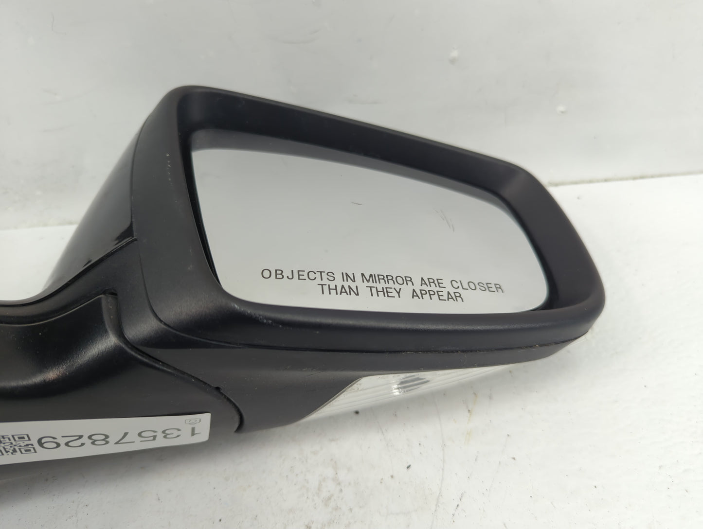2010-2012 Buick Lacrosse Passenger Side View Mirror - Right Door Mirror OEM Used - Oemusedautoparts1.com