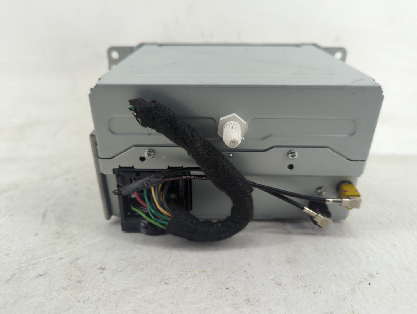 2011-2012 Buick Lacrosse Radio AM FM Cd Player Receiver Replacement P/N:22870782 Fits Fits 2010 2011 2012 OEM Used Auto Part