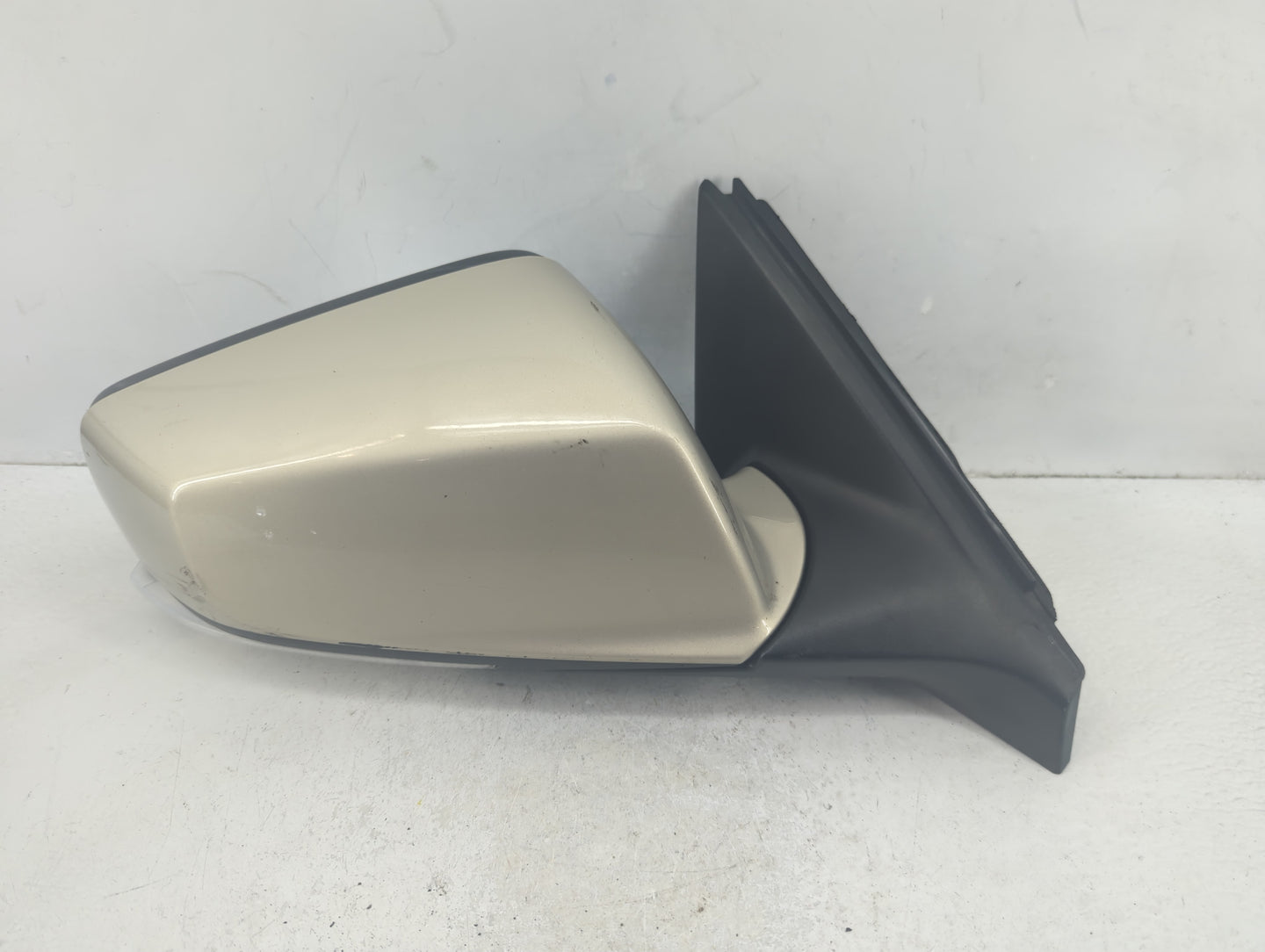 2010-2012 Buick Lacrosse Passenger Side View Mirror - Right Door Mirror OEM Used - Oemusedautoparts1.com