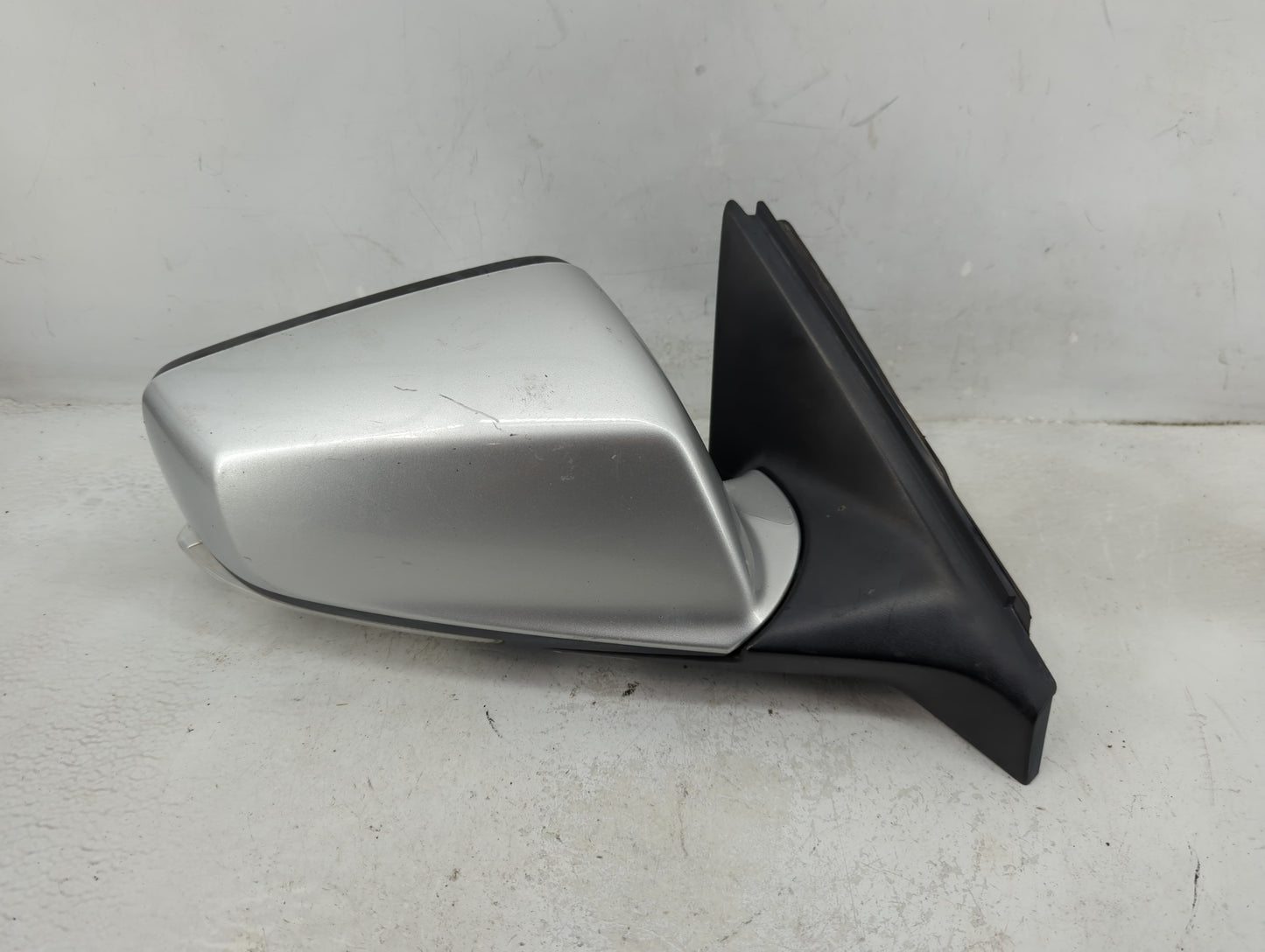 2010-2012 Buick Lacrosse Passenger Side View Mirror - Right Door Mirror OEM Used - Oemusedautoparts1.com