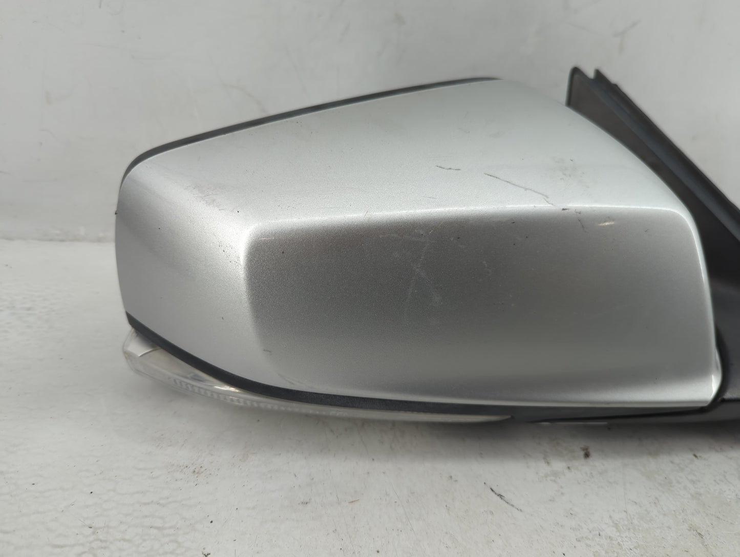 2010-2012 Buick Lacrosse Passenger Side View Mirror - Right Door Mirror OEM Used - Oemusedautoparts1.com