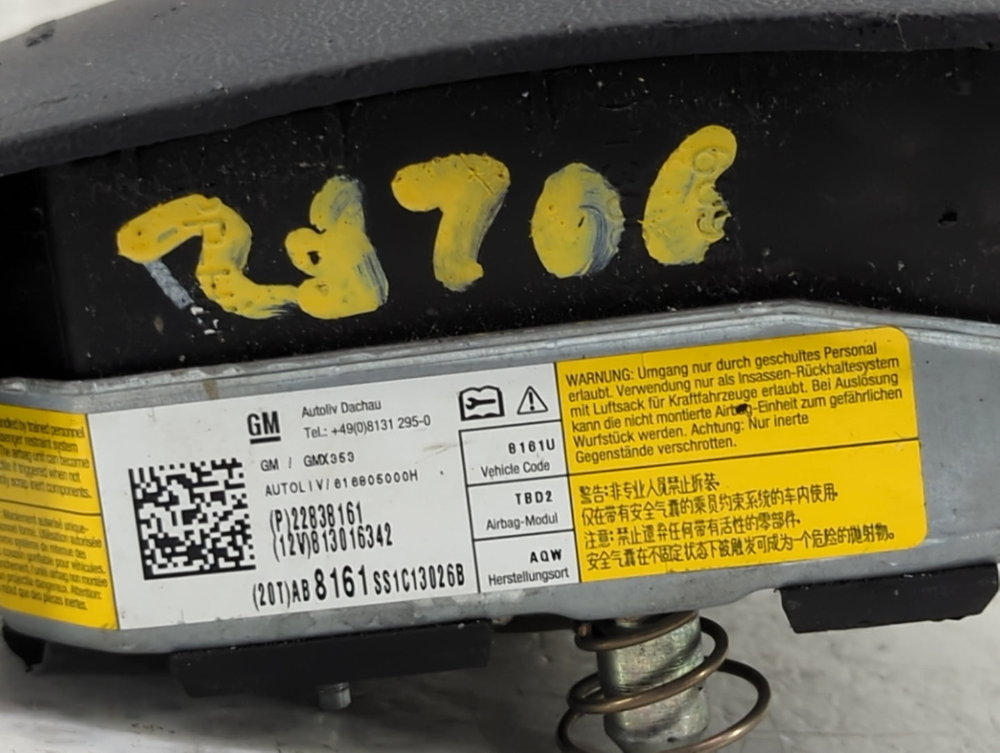 2011-2013 Buick Lacrosse Air Bag Driver Left Steering Wheel Mounted P/N:22838161 Fits Fits 2011 2012 2013 OEM Used Auto Part