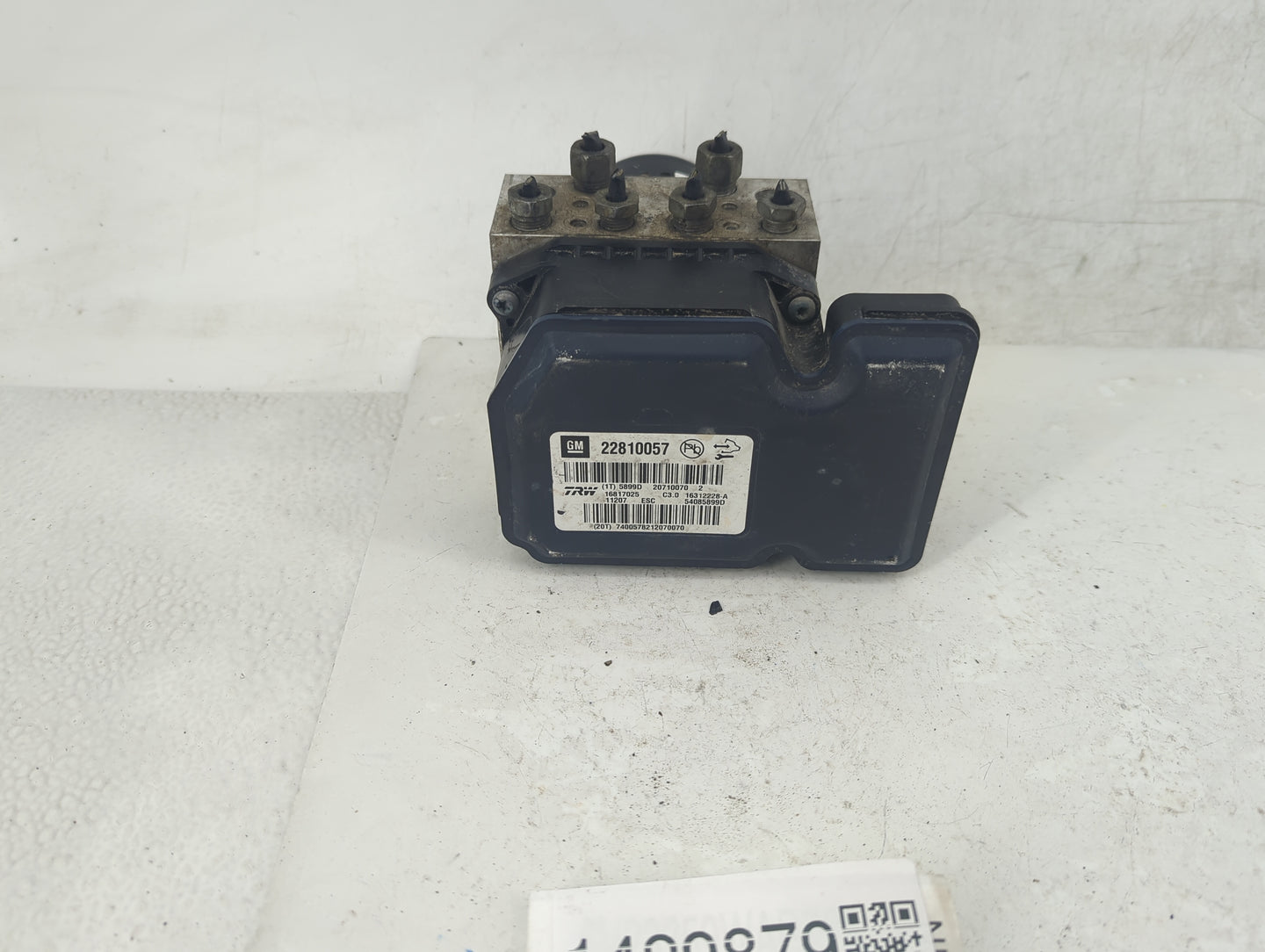2012-2015 Buick Lacrosse Throttle Body P/N:22810057 Fits Fits 2012 2013 2014 2015 OEM Used Auto Parts - Oemusedautoparts1.co