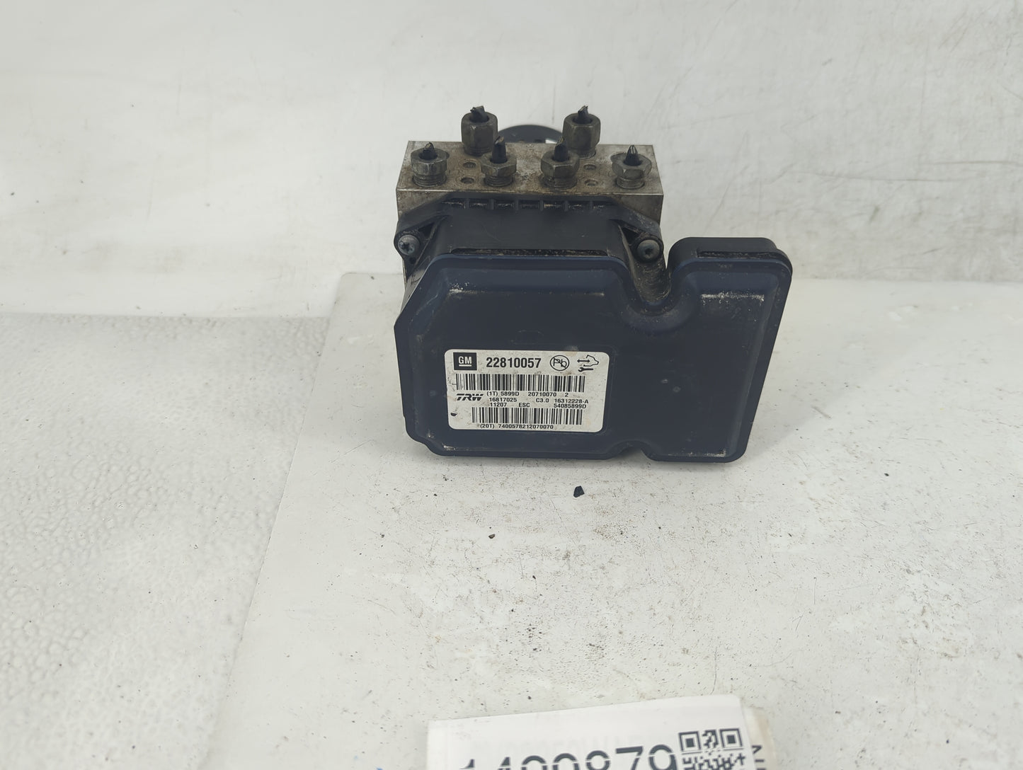 2012-2015 Buick Lacrosse Throttle Body P/N:22810057 Fits Fits 2012 2013 2014 2015 OEM Used Auto Parts - Oemusedautoparts1.co