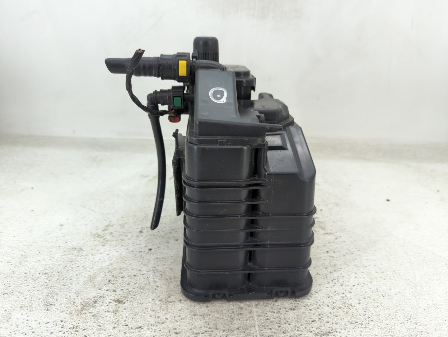 2012 Buick Lacrosse Fuel Vapor Charcoal Canister 1431881 - Oemusedautoparts1.com
