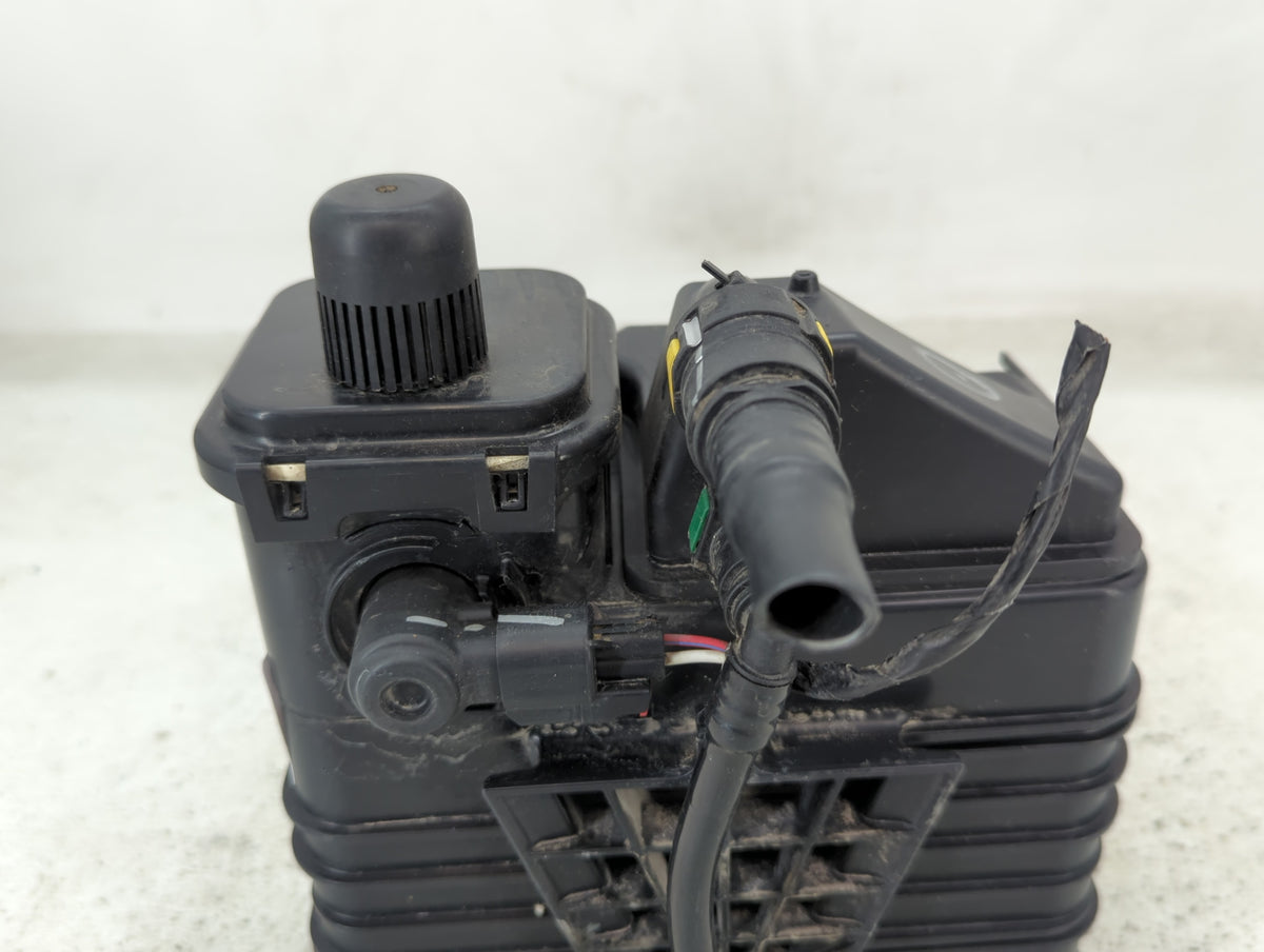 2012 Buick Lacrosse Fuel Vapor Charcoal Canister 1431881 - Oemusedautoparts1.com