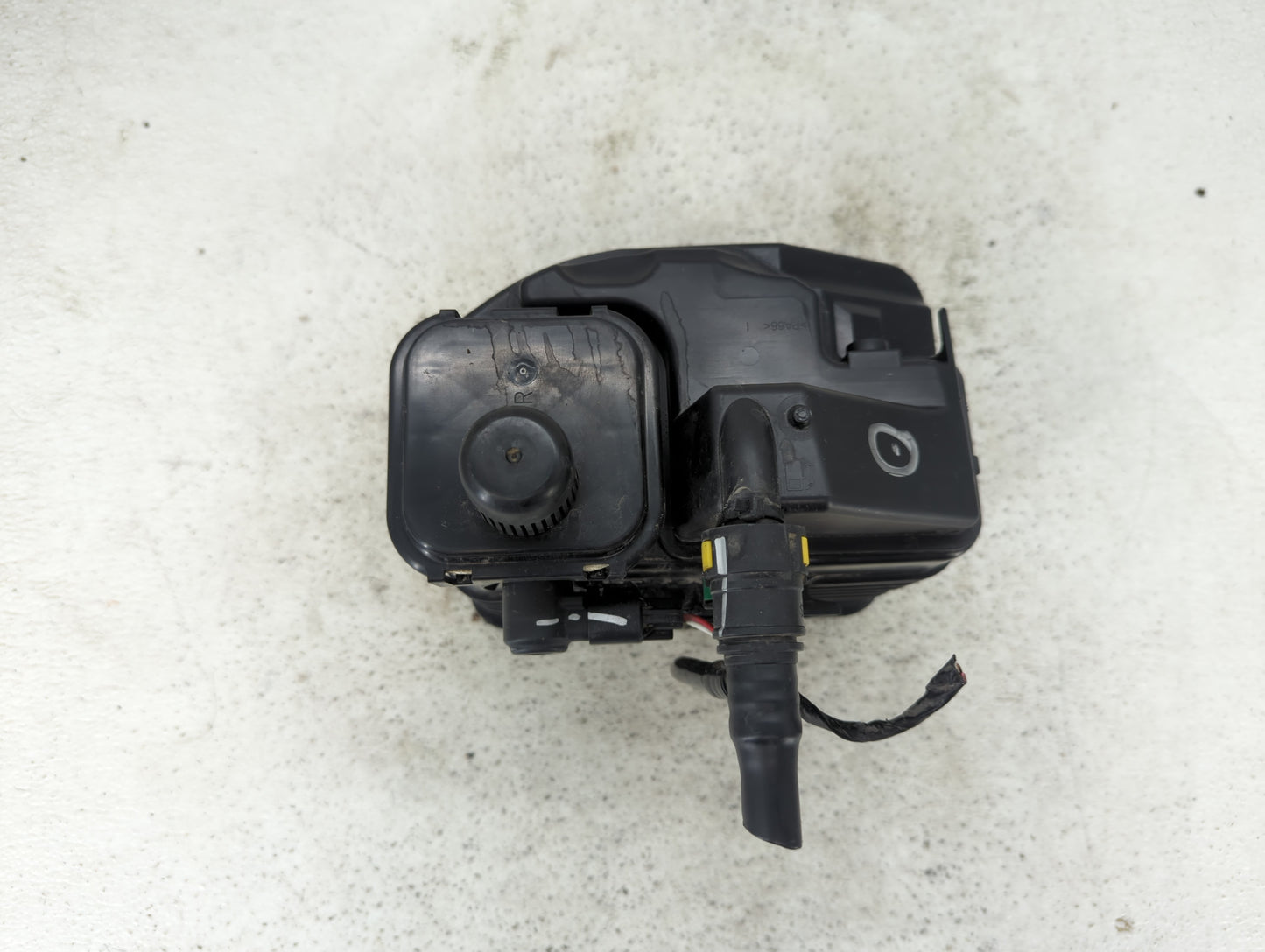 2012 Buick Lacrosse Fuel Vapor Charcoal Canister 1431881 - Oemusedautoparts1.com