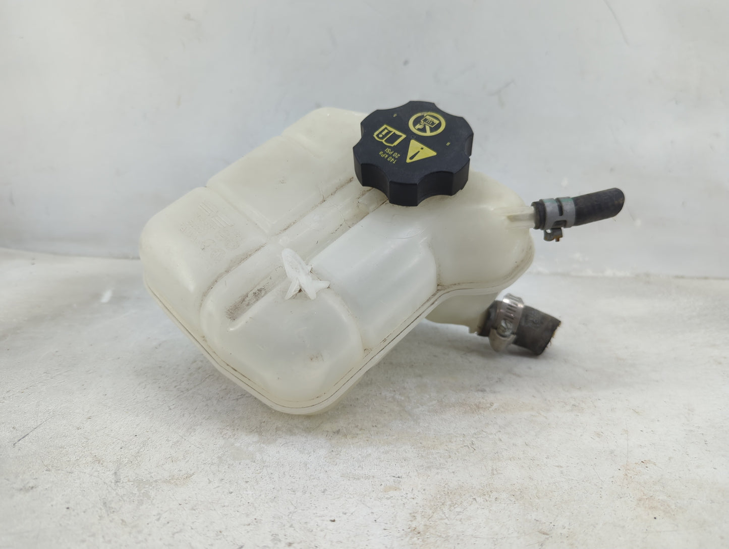 2010-2016 Buick Lacrosse Radiator Coolant Overflow Expansion Tank Bottle 1433262 - Oemusedautoparts1.com