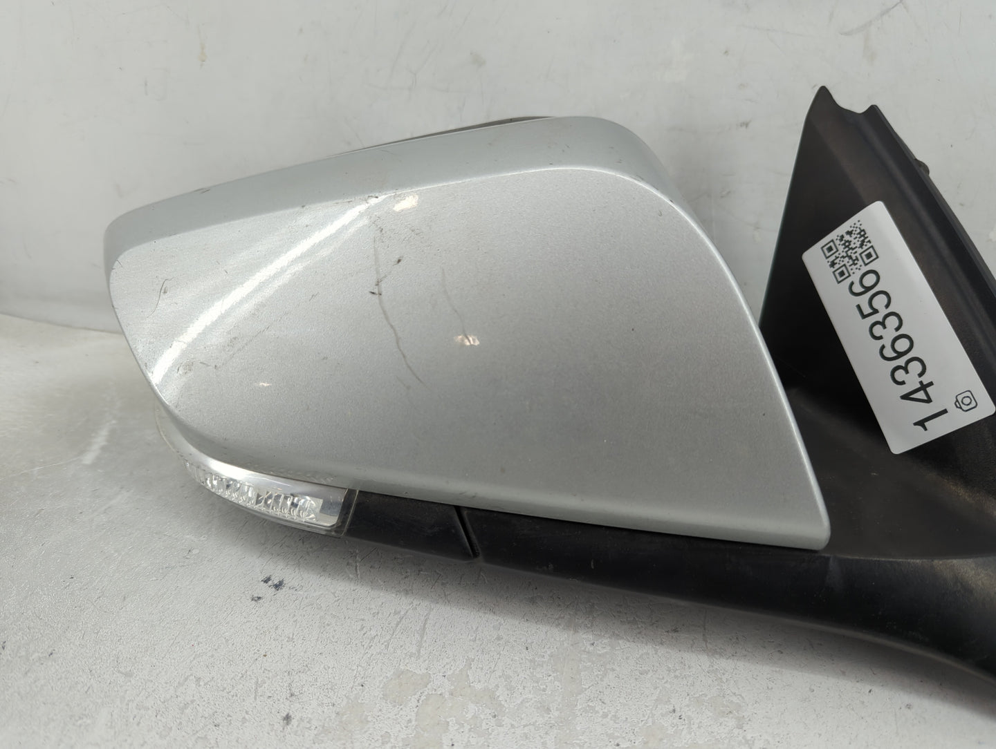 2010-2012 Buick Lacrosse Passenger Side View Mirror - Right Door Mirror OEM Used - Oemusedautoparts1.com