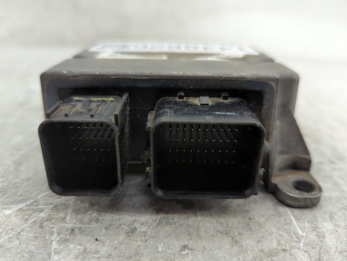 2010-2013 Buick Lacrosse Body Control Module Bcm Inner Cabin Fuse Box - Oemusedautoparts1.com