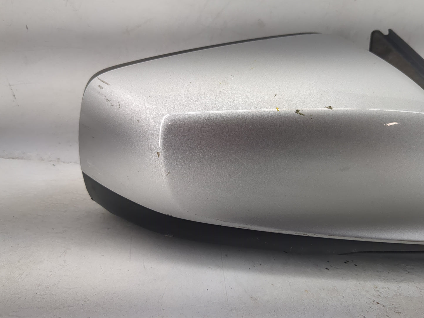 2010-2012 Buick Lacrosse Passenger Side View Mirror - Right Door Mirror OEM Used - Oemusedautoparts1.com