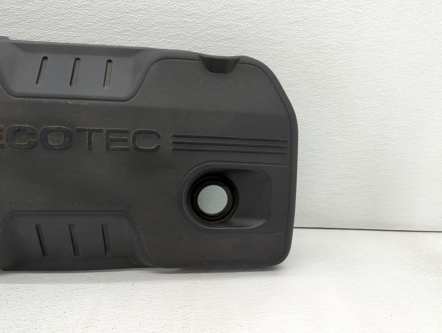 2012 Buick Lacrosse Engine Cover - Oemusedautoparts1.com