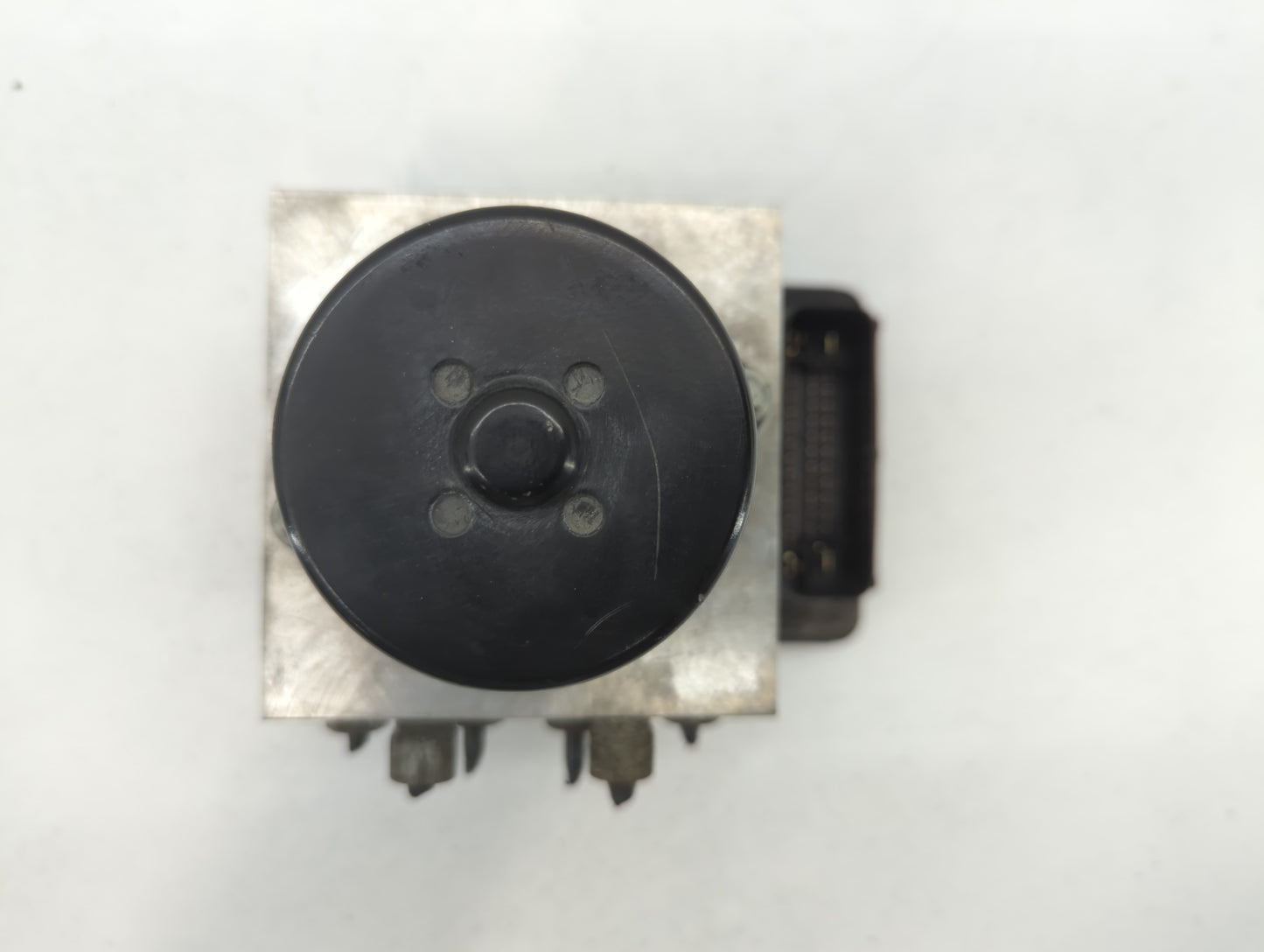 2012-2013 Buick Lacrosse ABS Pump Control Module Replacement P/N:22884754 Fits Fits 2012 2013 2014 2015 2016 OEM Used Auto P