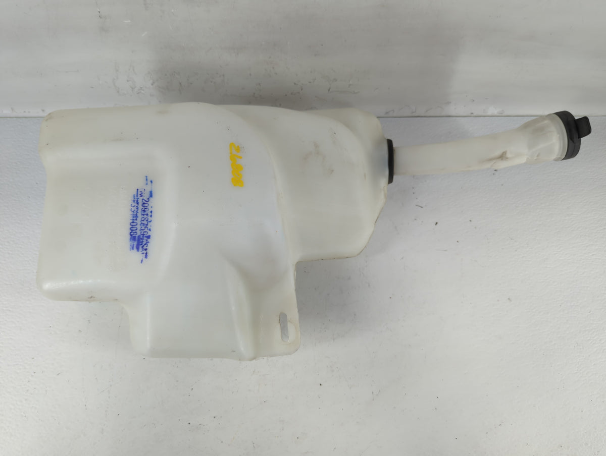 2010-2016 Buick Lacrosse Radiator Coolant Overflow Expansion Tank Bottle 695792 - Oemusedautoparts1.com