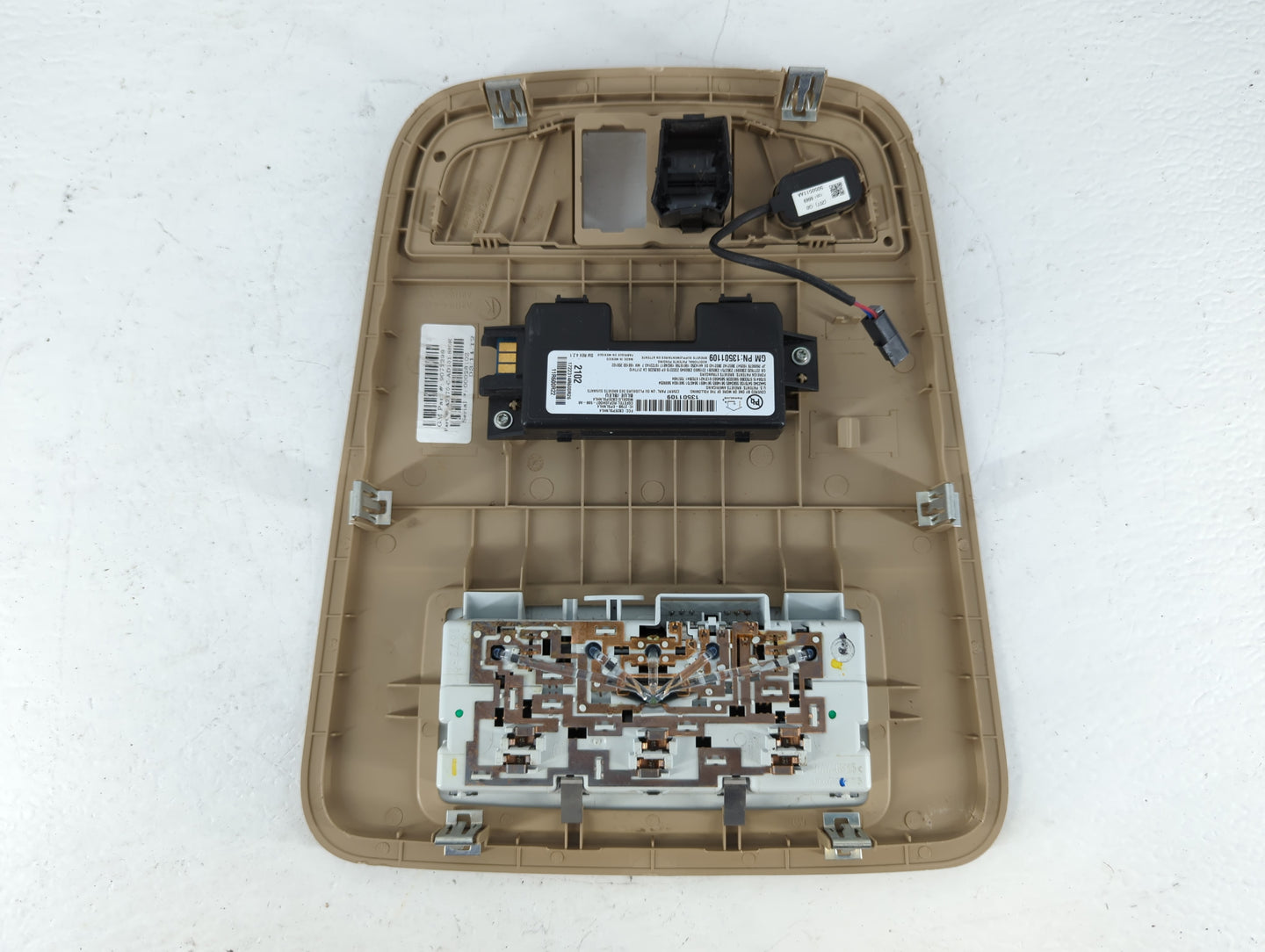 2012 Buick Lacrosse Overhead Roof Console - Oemusedautoparts1.com
