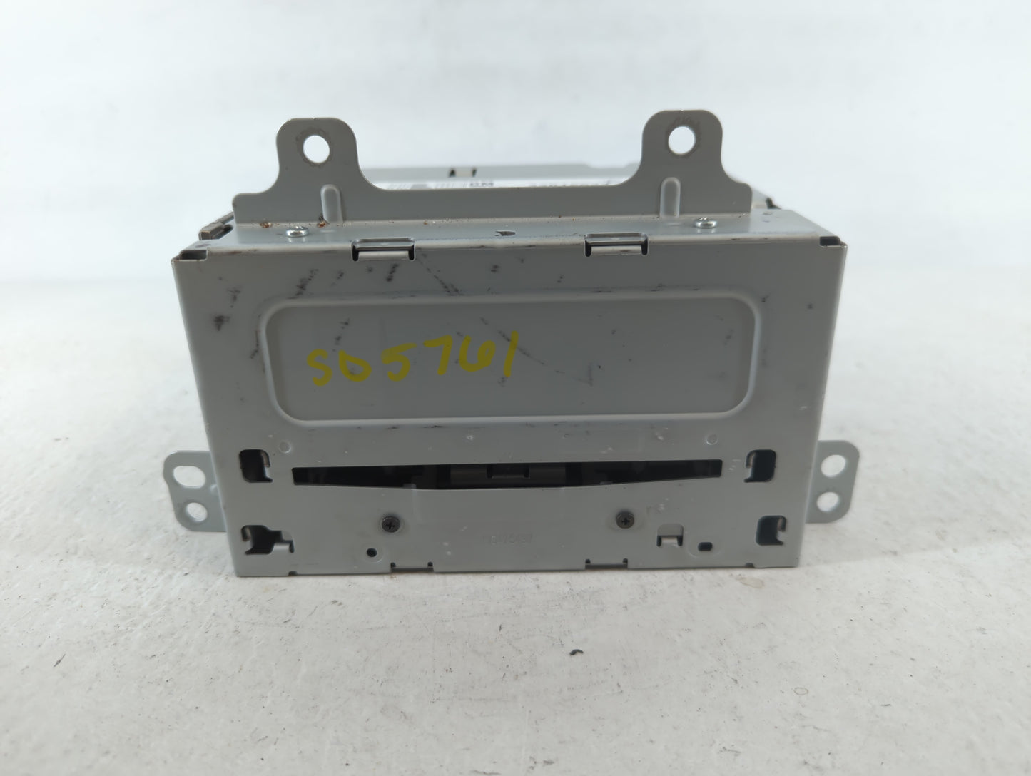 2012-2012 Buick Lacrosse Am Fm Cd Player Radio Receiver - Oemusedautoparts1.com