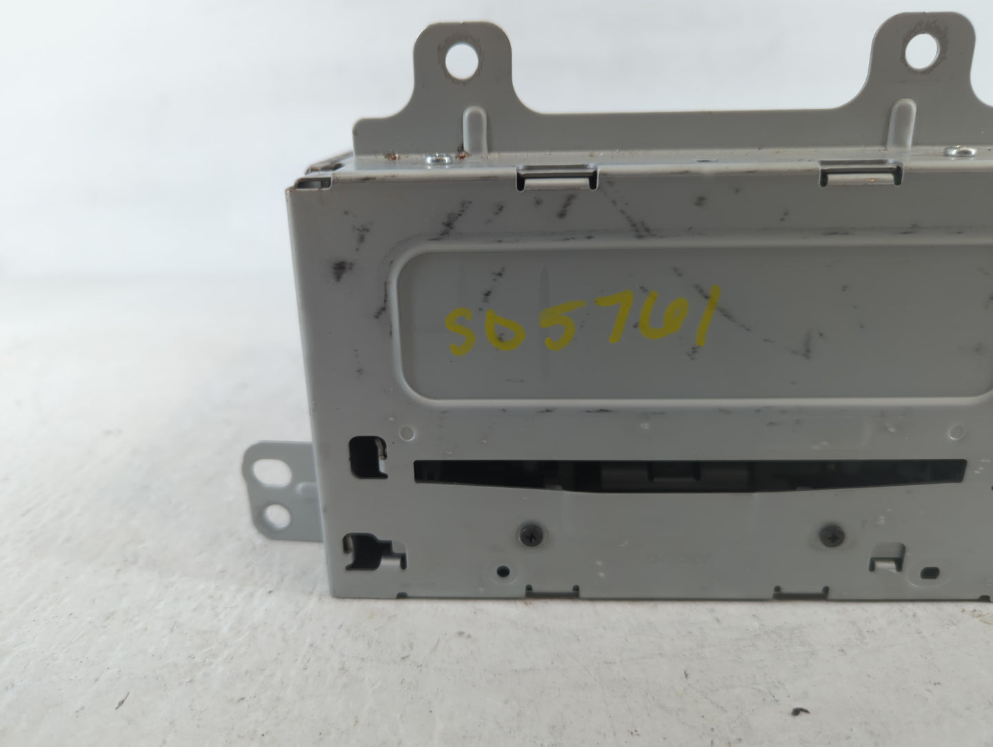 2012-2012 Buick Lacrosse Am Fm Cd Player Radio Receiver - Oemusedautoparts1.com
